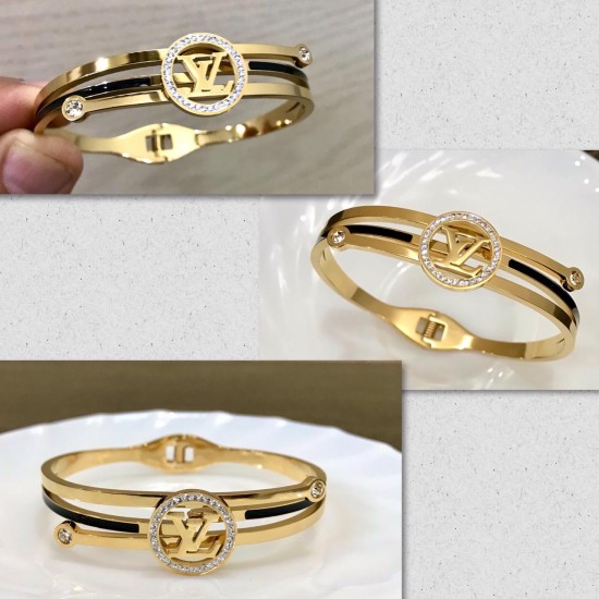 HIGH QUALITY LV BANGLE WITH VELVET POUCH